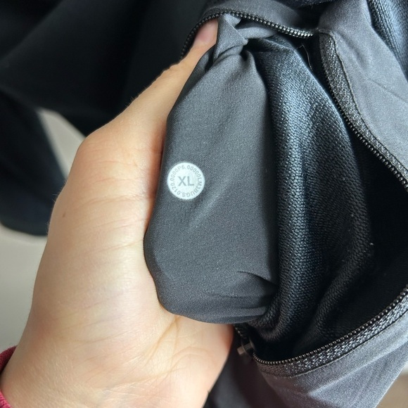 Lululemon City Sweat Crew - Picture 9 of 9
